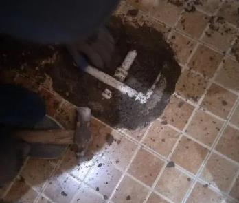 连云港市卫生间漏水维修公司为您分享下卫生间渗水如何处理及注意事项