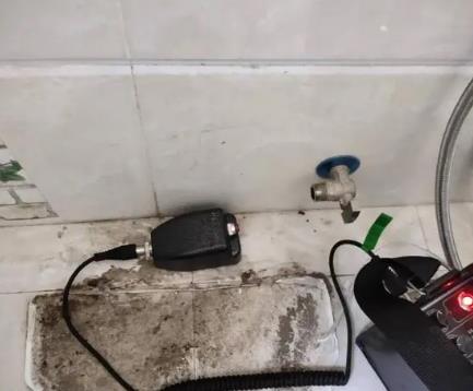 连云港市屋顶漏水维修公司分享下卫生间漏水的危害及解决方法